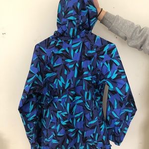 North Face Rain Jacket (XS) Blue Pattern